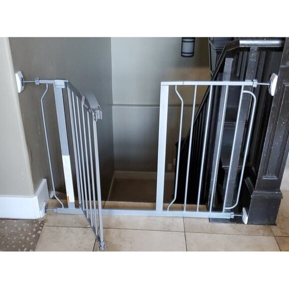 New Easy Step 49-Inch Extra Wide Baby Gate, Includes 4-Inch and 12-Inch - Picture 2 of 2